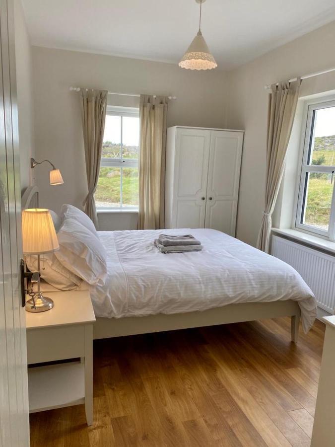 Doughbeg Beach Cottage Малларанни Экстерьер фото